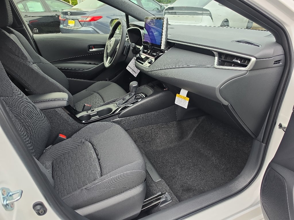 2027 Toyota Corolla Hatchback SE