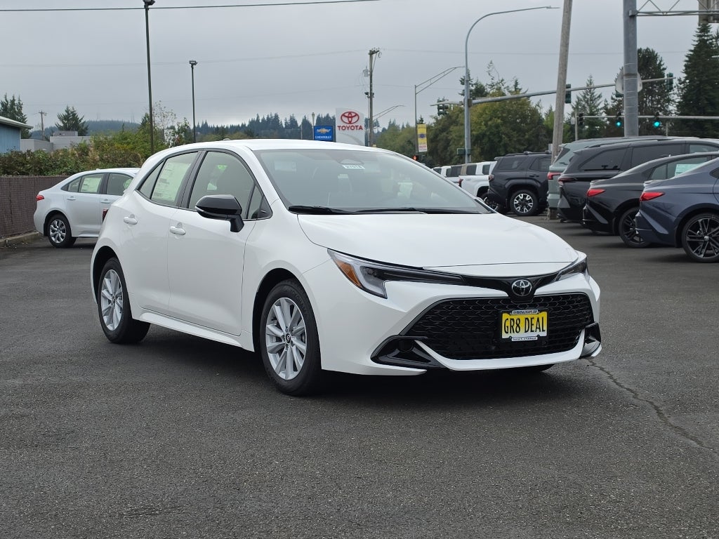2027 Toyota Corolla Hatchback SE