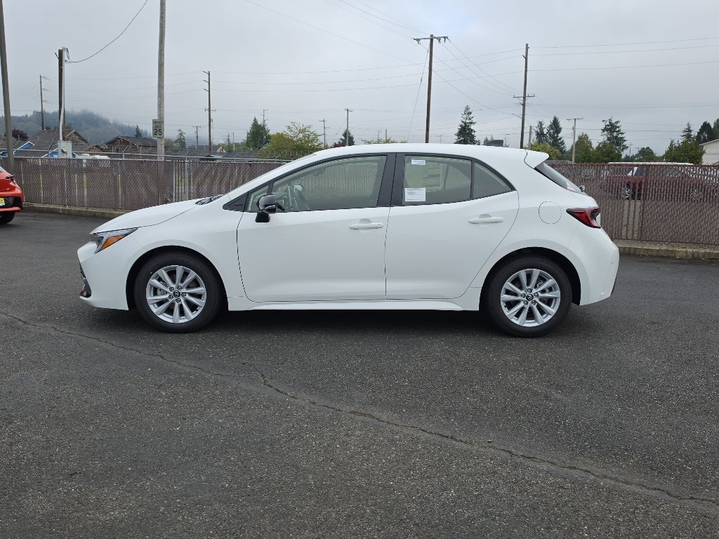 2027 Toyota Corolla Hatchback SE