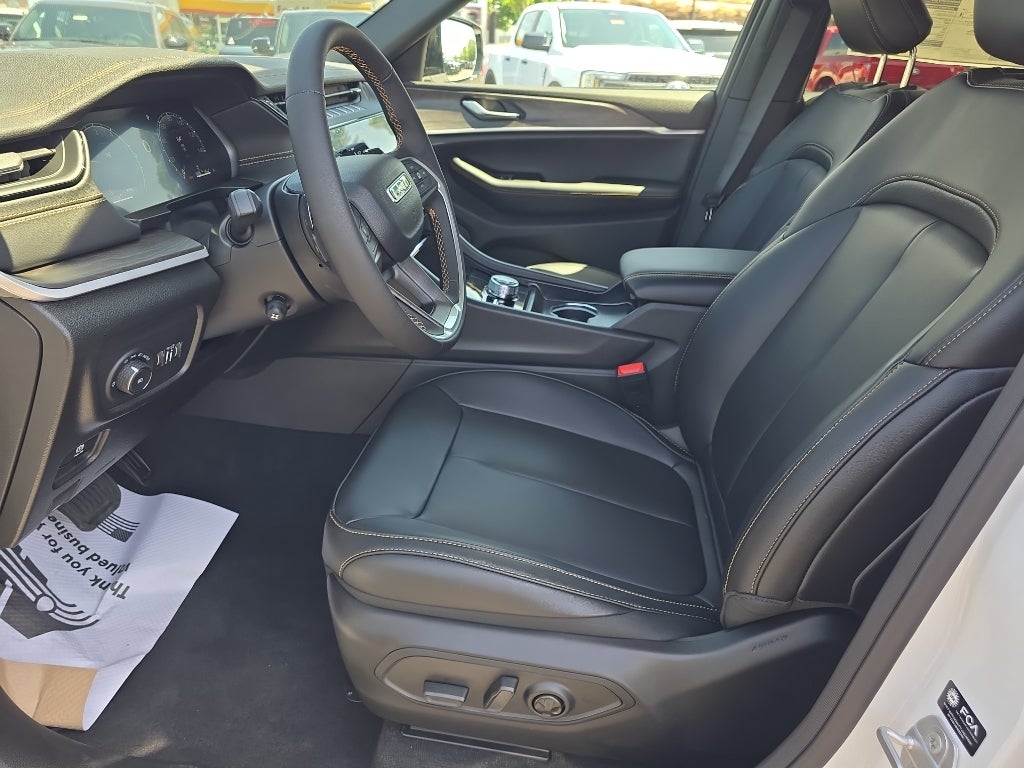 2026 Jeep Grand Cherokee 85th Anniversary Edition