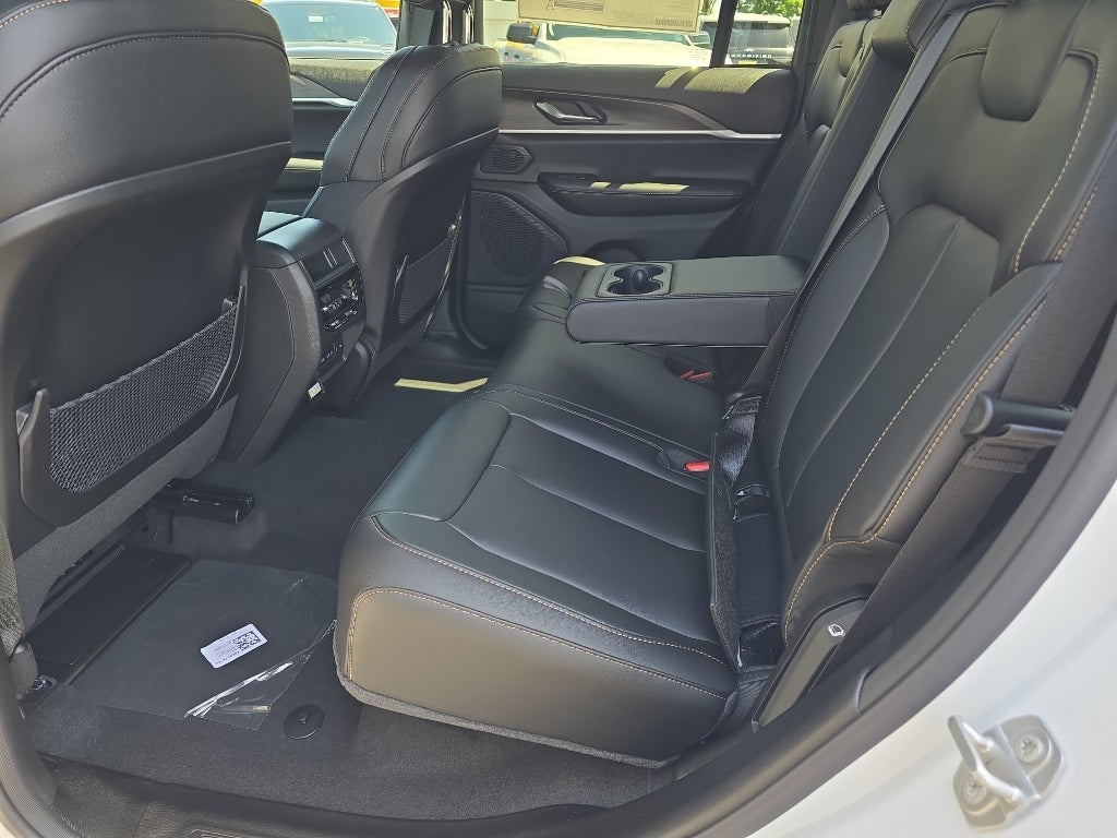 2026 Jeep Grand Cherokee 85th Anniversary Edition