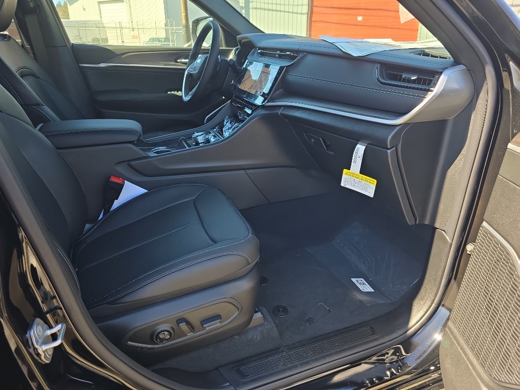 2026 Jeep Grand Cherokee Limited Reserve