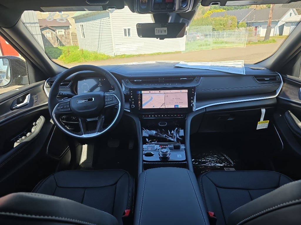 2026 Jeep Grand Cherokee Limited Reserve