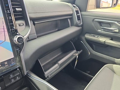 2026 RAM Ram 1500 RAM 1500 LARAMIE CREW CAB 4X2 5'7' BOX