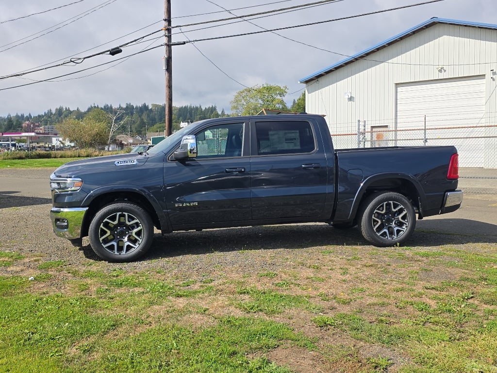 2026 RAM Ram 1500 RAM 1500 LARAMIE CREW CAB 4X2 5'7' BOX