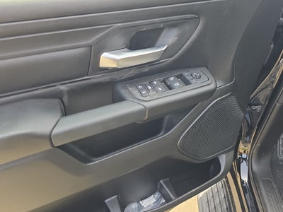 2025 RAM 1500 RAM 1500 TRADESMAN CREW CAB 4X4 5'7' BOX