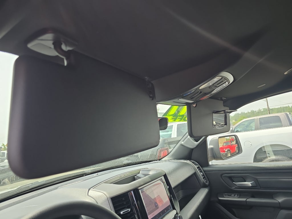 2025 RAM 1500 RAM 1500 TRADESMAN CREW CAB 4X4 5'7' BOX