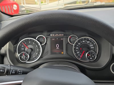 2025 RAM 1500 RAM 1500 TRADESMAN CREW CAB 4X4 5'7' BOX