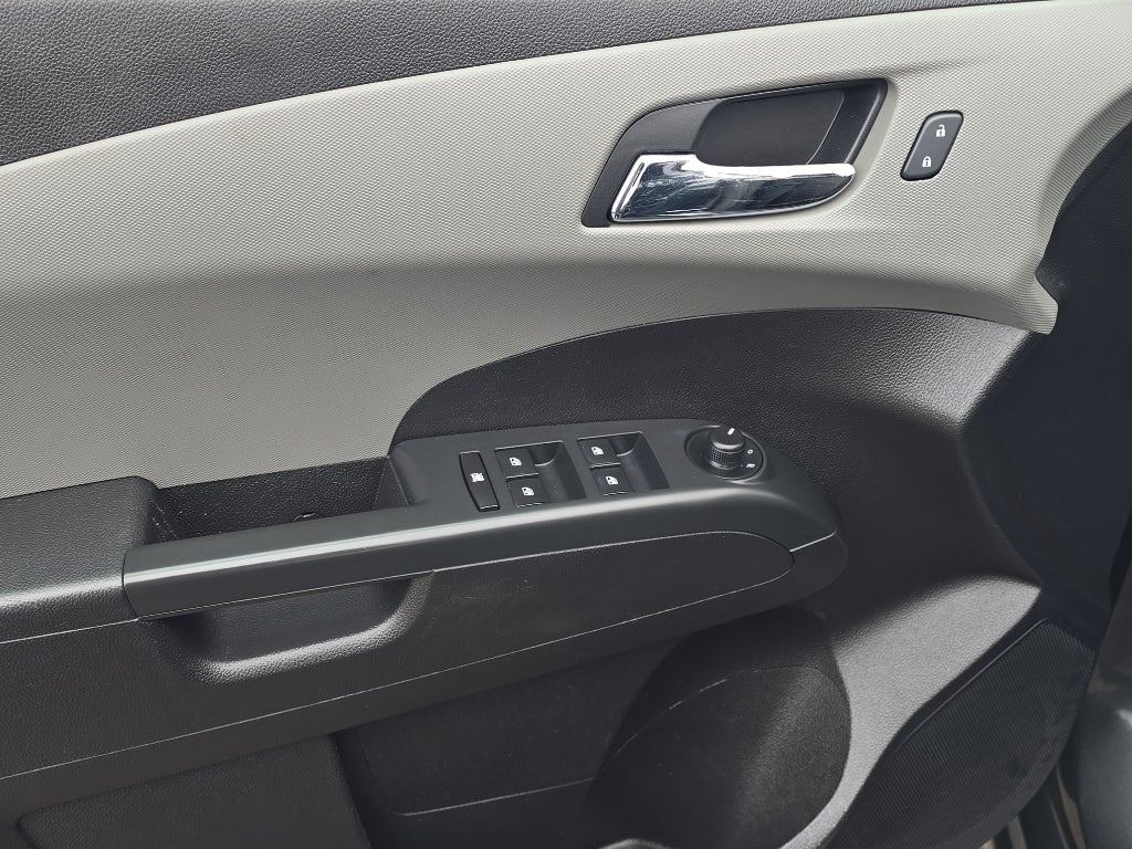 2016 Chevrolet Sonic LT