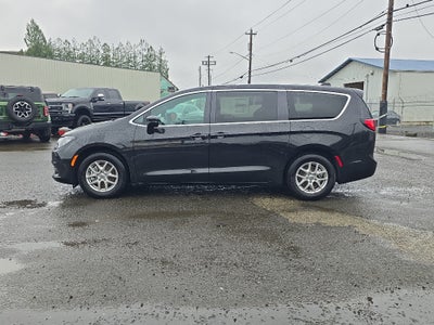 2025 Chrysler Voyager VOYAGER LX
