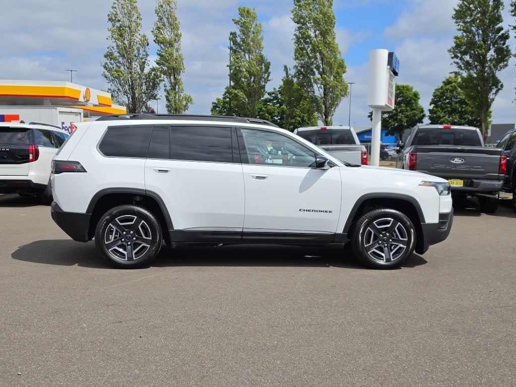 2026 Jeep Cherokee Laredo