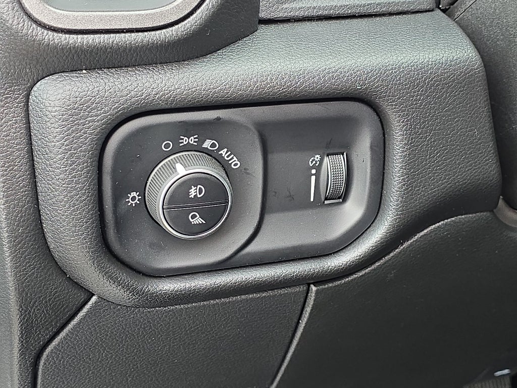 2025 RAM Ram 3500 RAM 3500 TRADESMAN CREW CAB 4X4 8' BOX