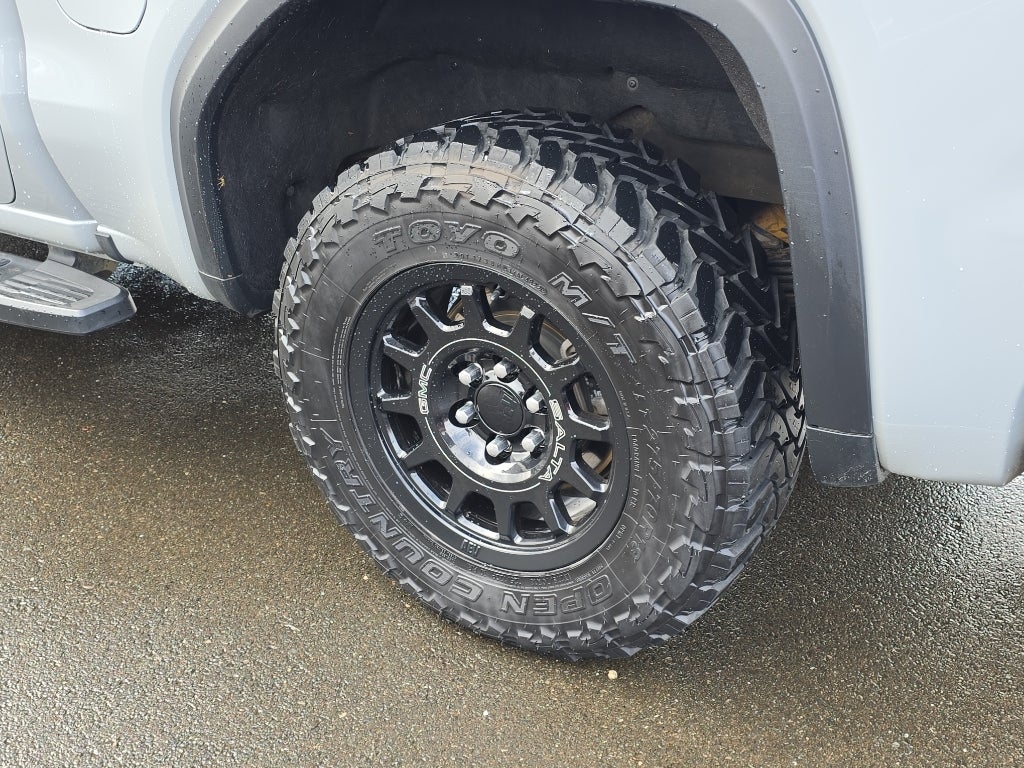 2024 GMC Sierra 1500 AT4X