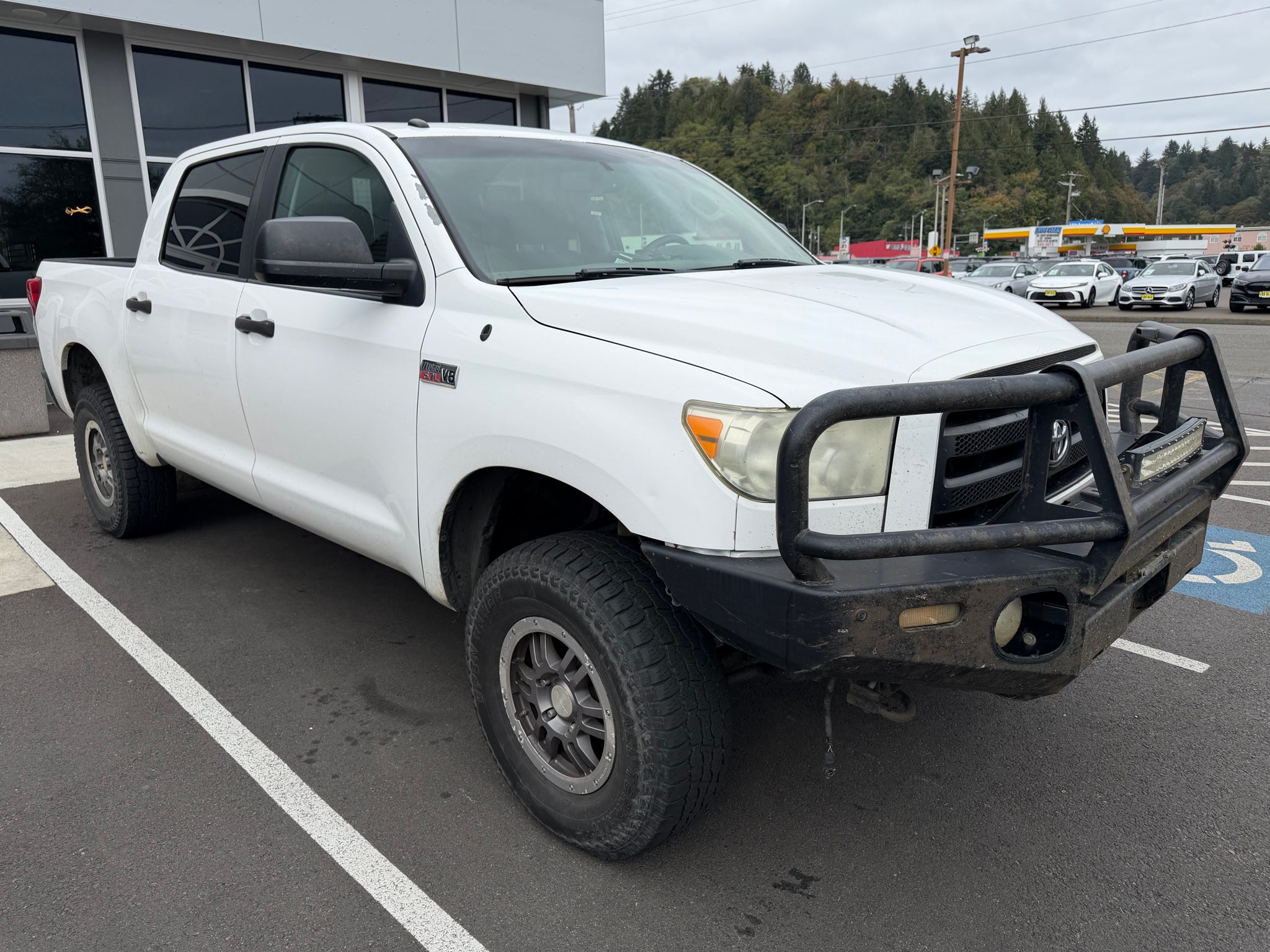 2013 Toyota Tundra Grade 5.7L V8 w/FFV (A6)