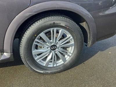 2024 INFINITI QX80 LUXE