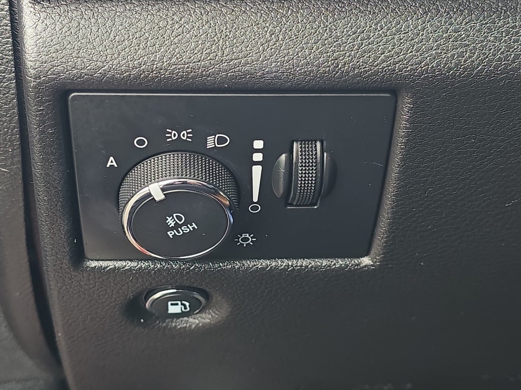 2020 Jeep Grand Cherokee Summit
