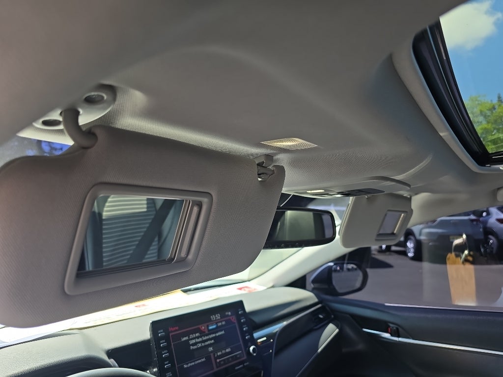 2022 Toyota Camry Hybrid Hybrid SE