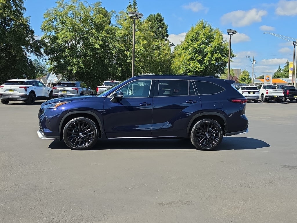 2025 Toyota Highlander XSE