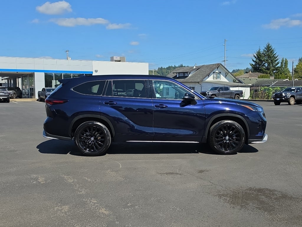 2025 Toyota Highlander XSE