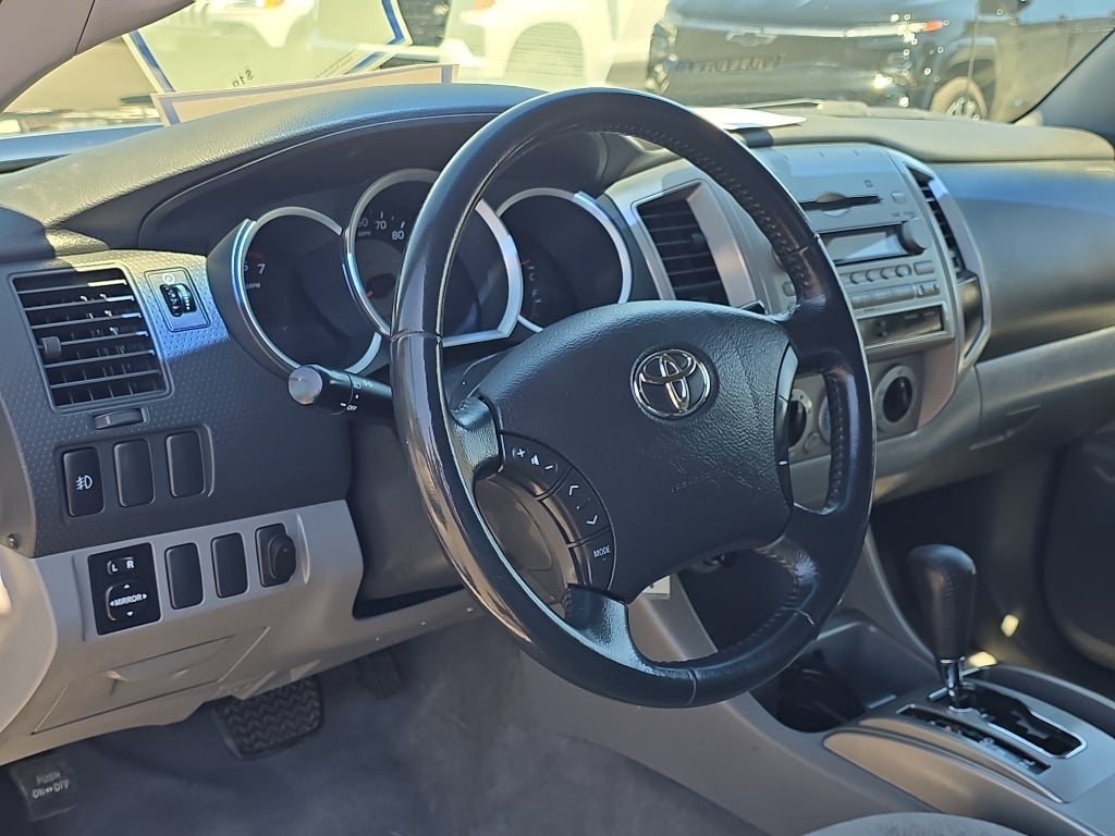 2005 Toyota Tacoma Base V6 (A5)