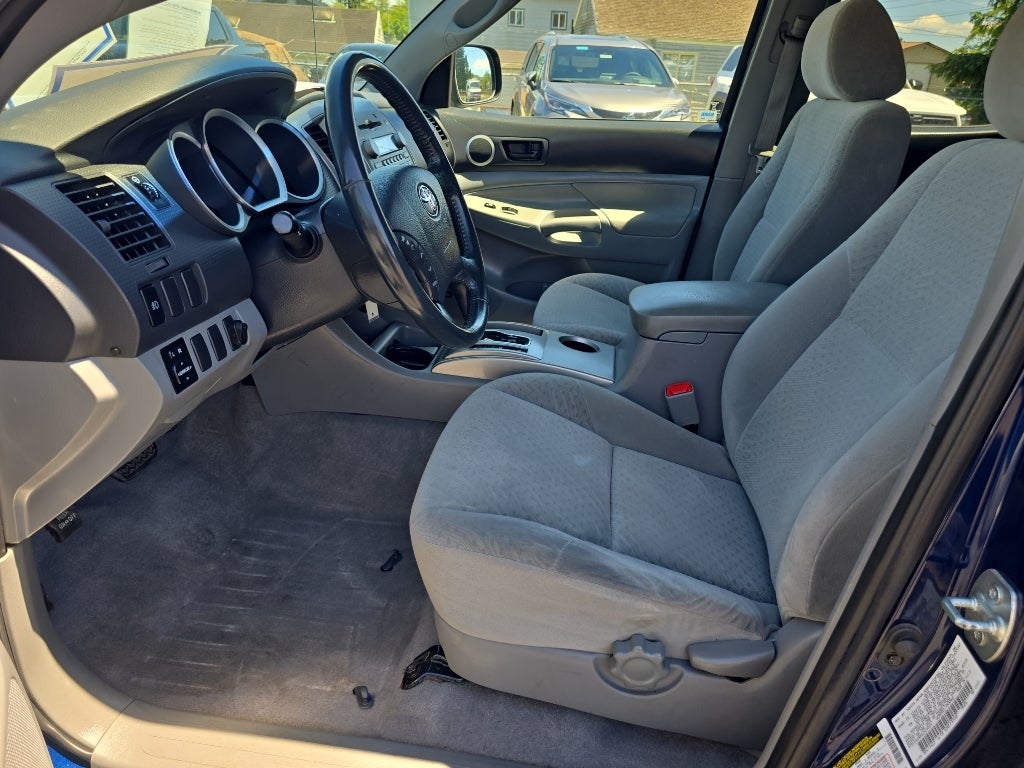2005 Toyota Tacoma Base V6 (A5)