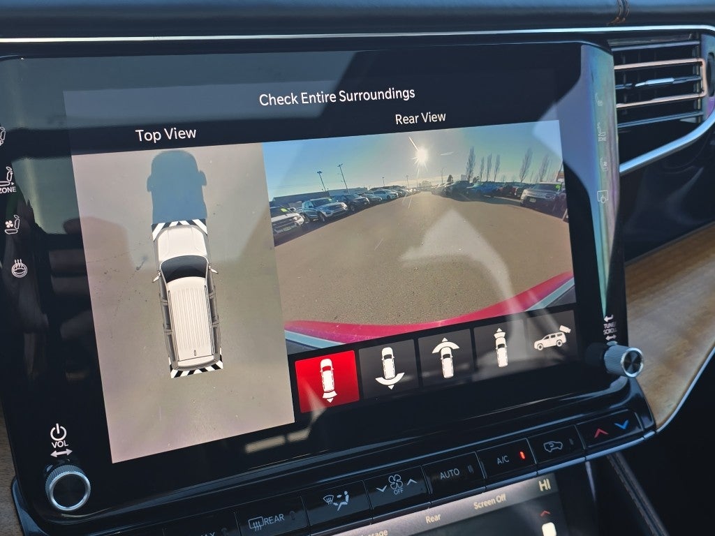 2022 Jeep Grand Wagoneer Series III