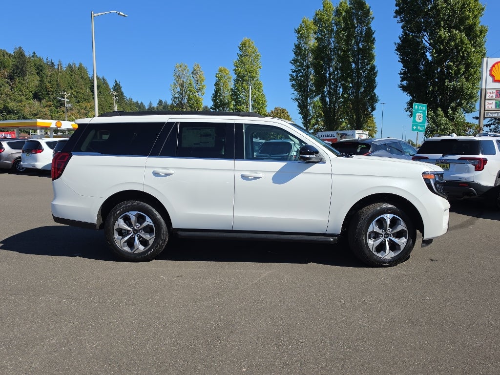 2027 Ford Expedition Active