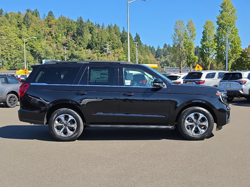 2027 Ford Expedition Active
