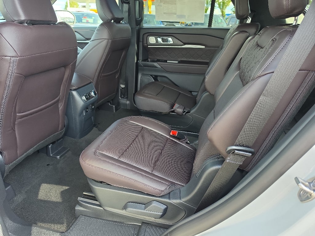 2027 Ford Explorer Platinum™