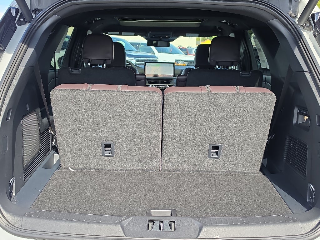 2027 Ford Explorer Platinum™