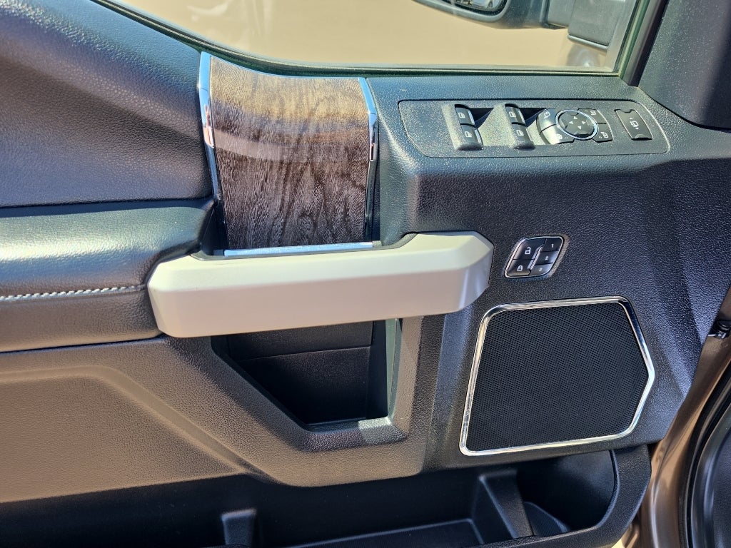 2017 Ford F-250 Super Duty Lariat