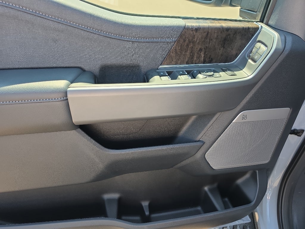 2026 Ford Super Duty LARIAT