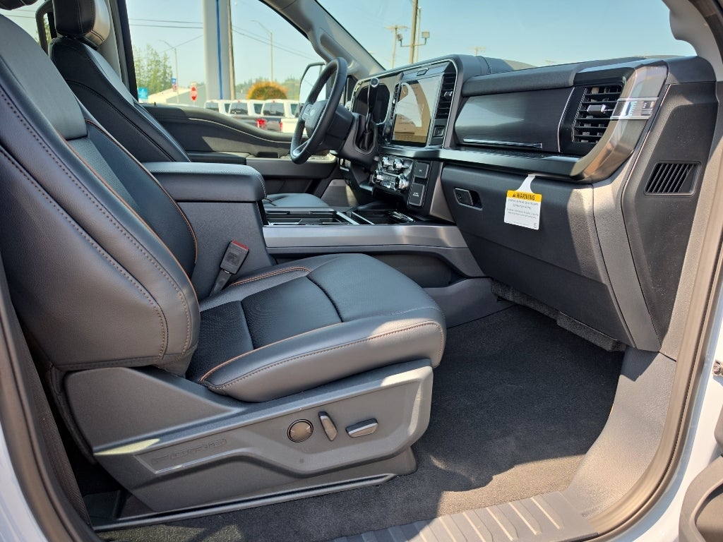 2026 Ford Super Duty LARIAT