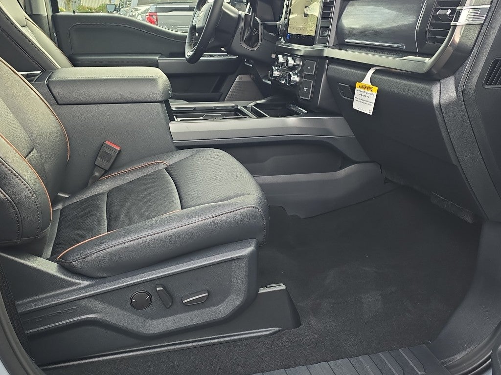 2026 Ford Super Duty LARIAT