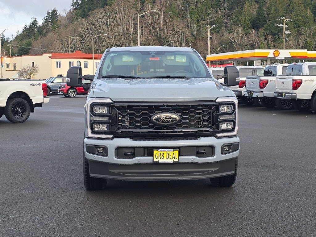 2026 Ford Super Duty LARIAT