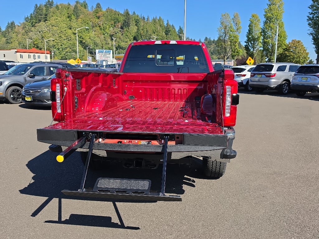 2027 Ford Super Duty LARIAT