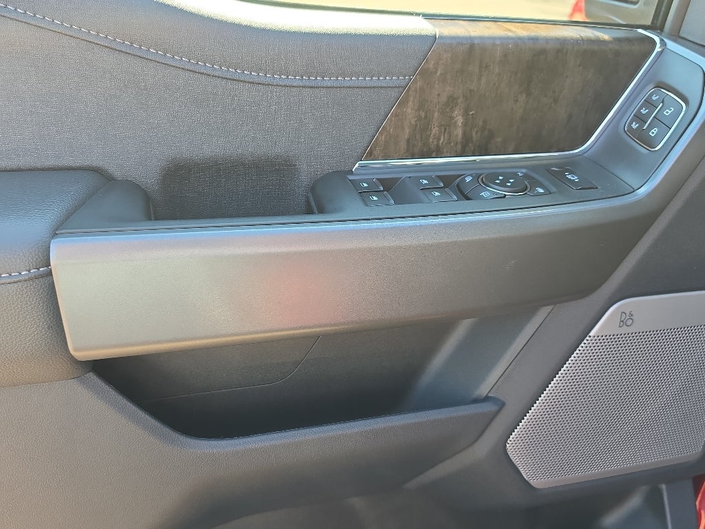 2027 Ford Super Duty LARIAT