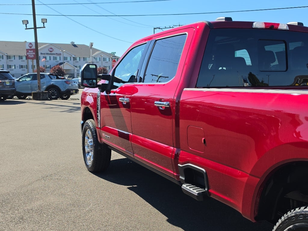 2027 Ford Super Duty LARIAT