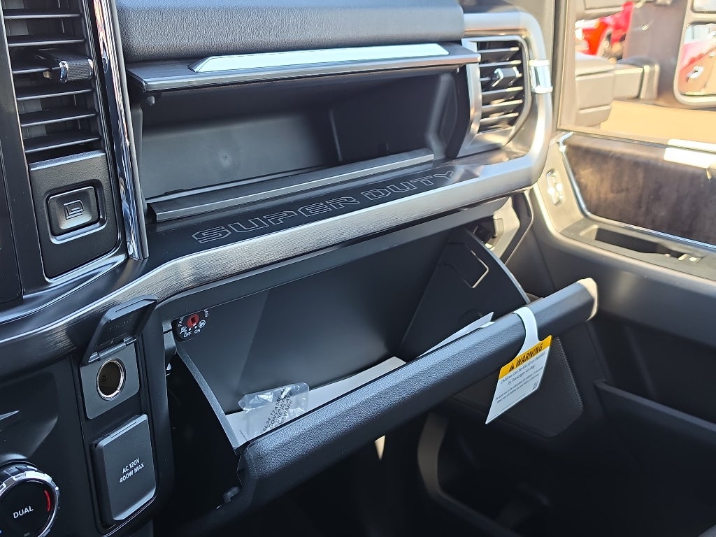 2027 Ford Super Duty LARIAT