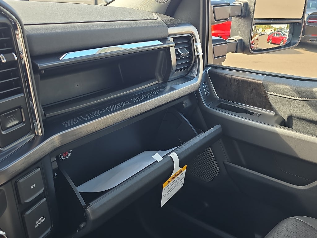 2026 Ford Super Duty LARIAT