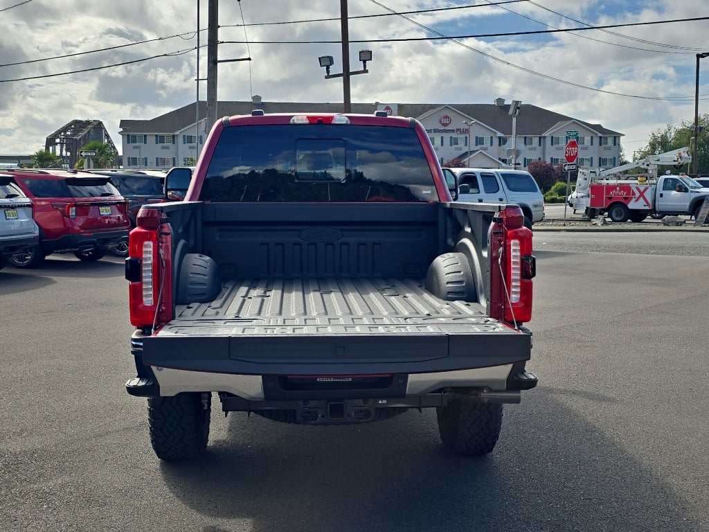 2026 Ford Super Duty LARIAT