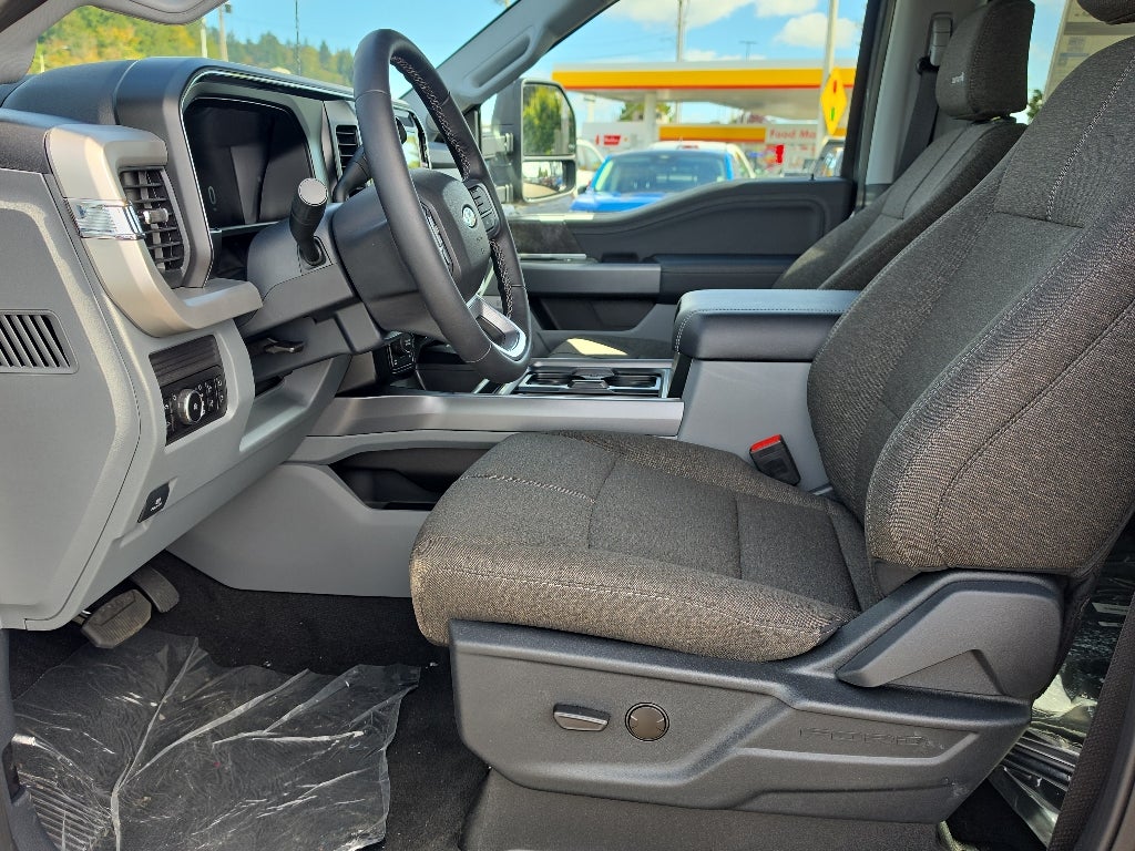 2027 Ford Super Duty XLT