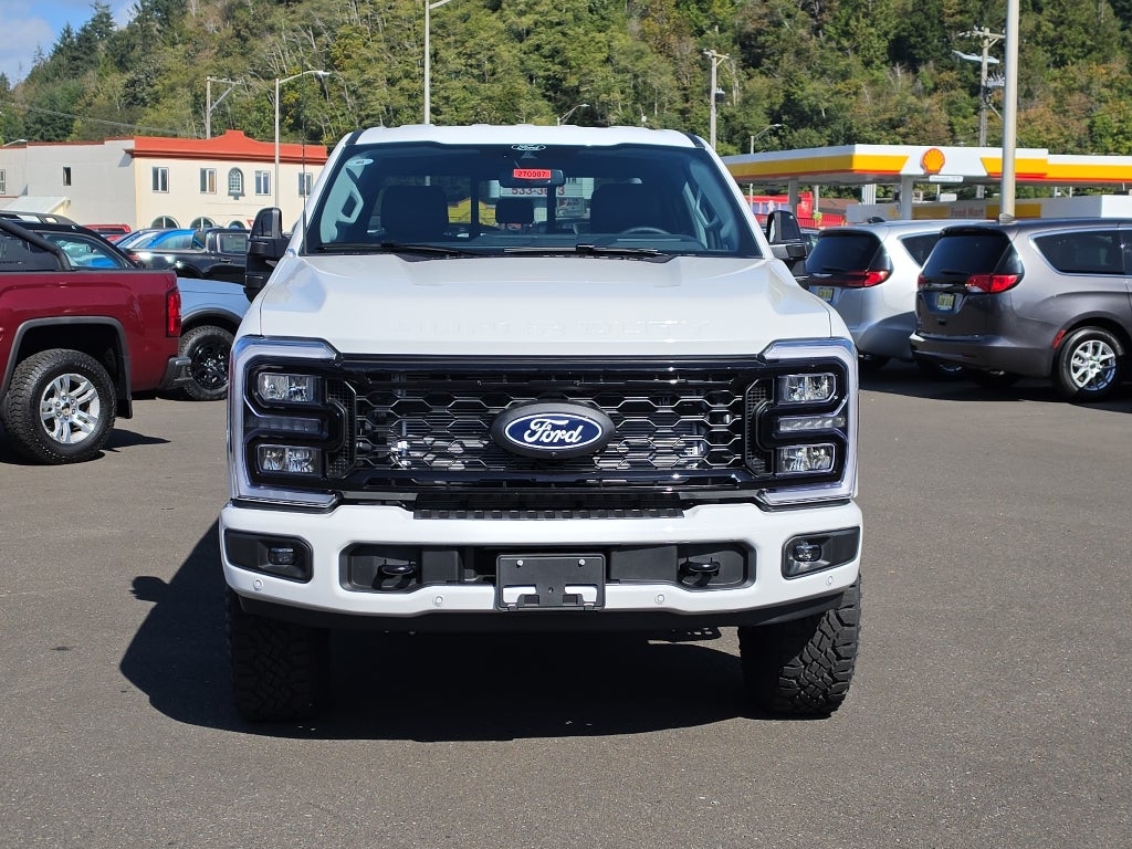 2027 Ford Super Duty LARIAT