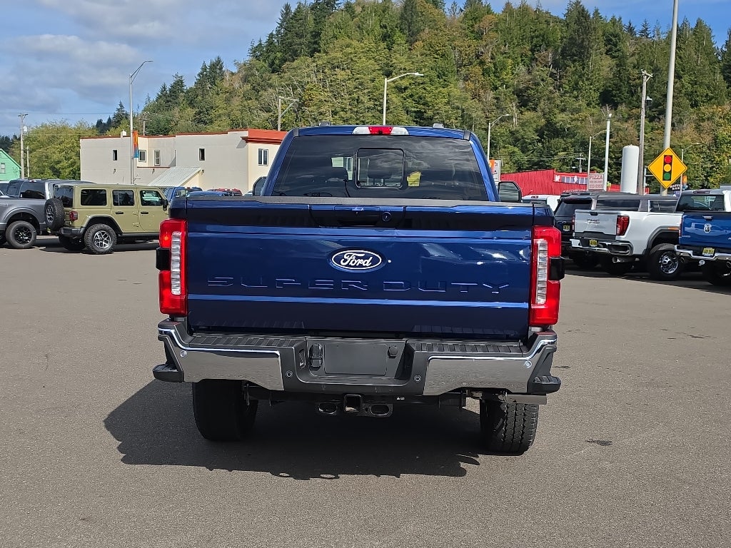 2027 Ford Super Duty LARIAT