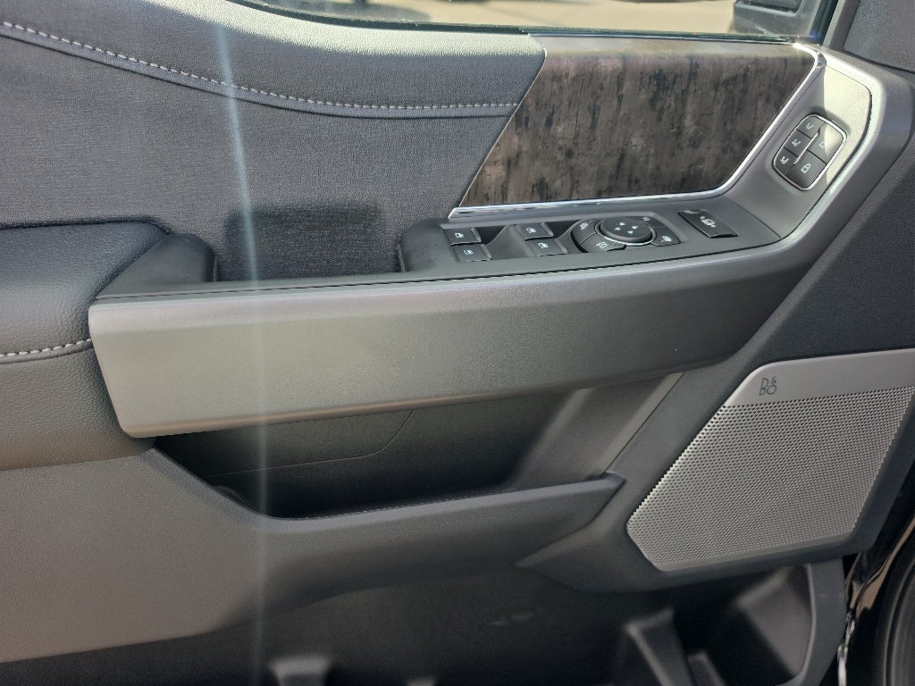 2027 Ford Super Duty LARIAT