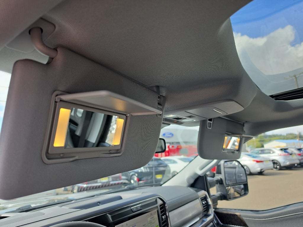 2027 Ford Super Duty LARIAT