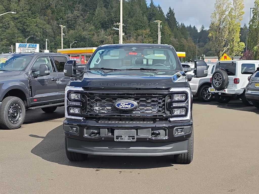 2027 Ford Super Duty LARIAT