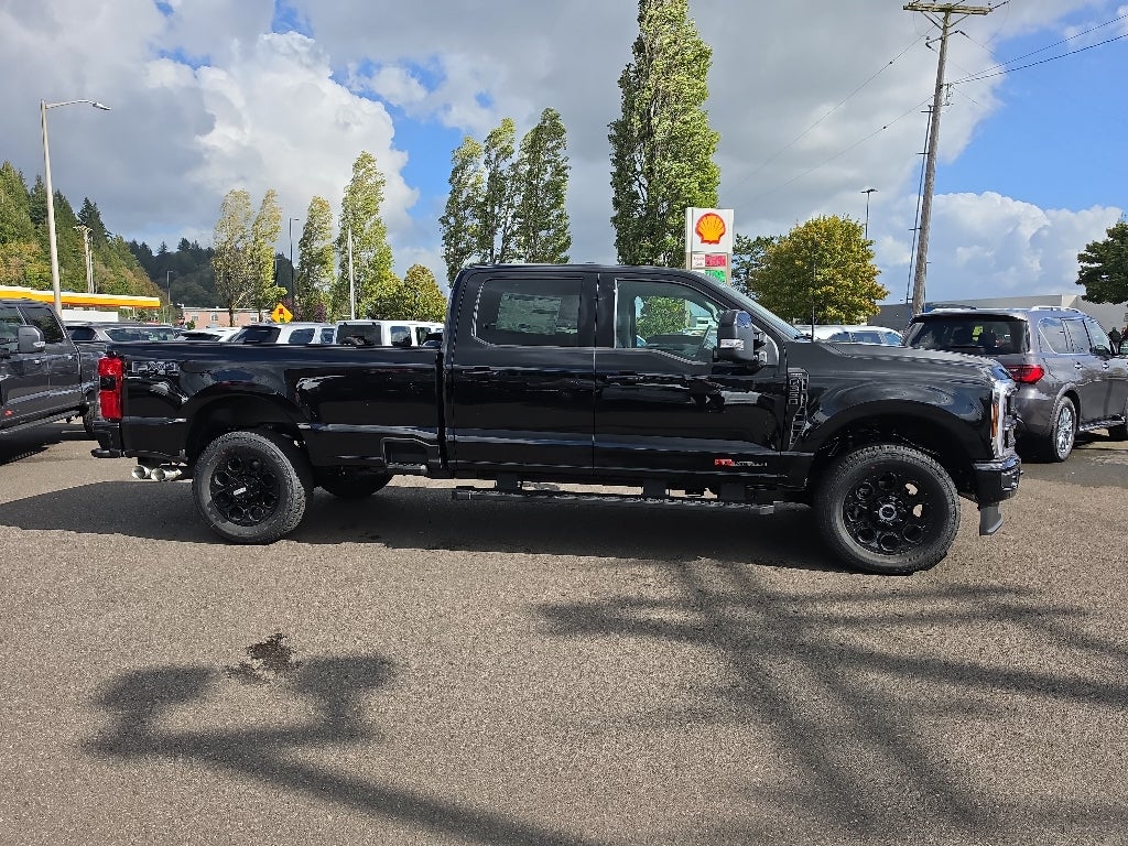 2027 Ford Super Duty LARIAT