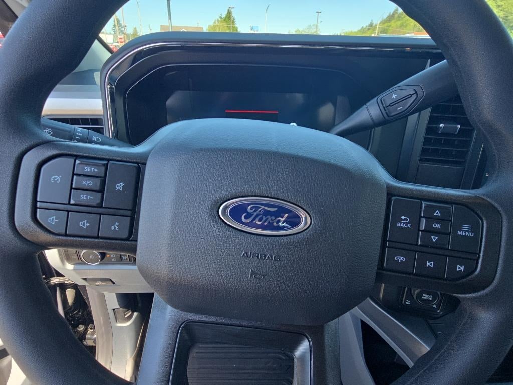 2025 Ford Super Duty XLT