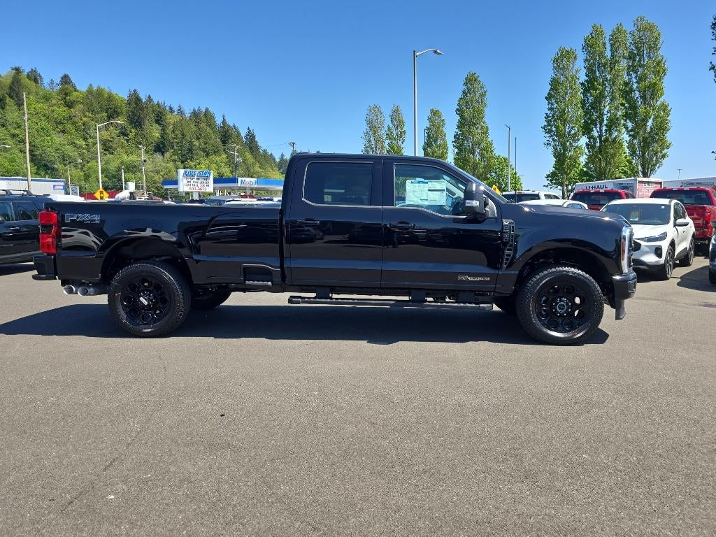2025 Ford Super Duty XLT